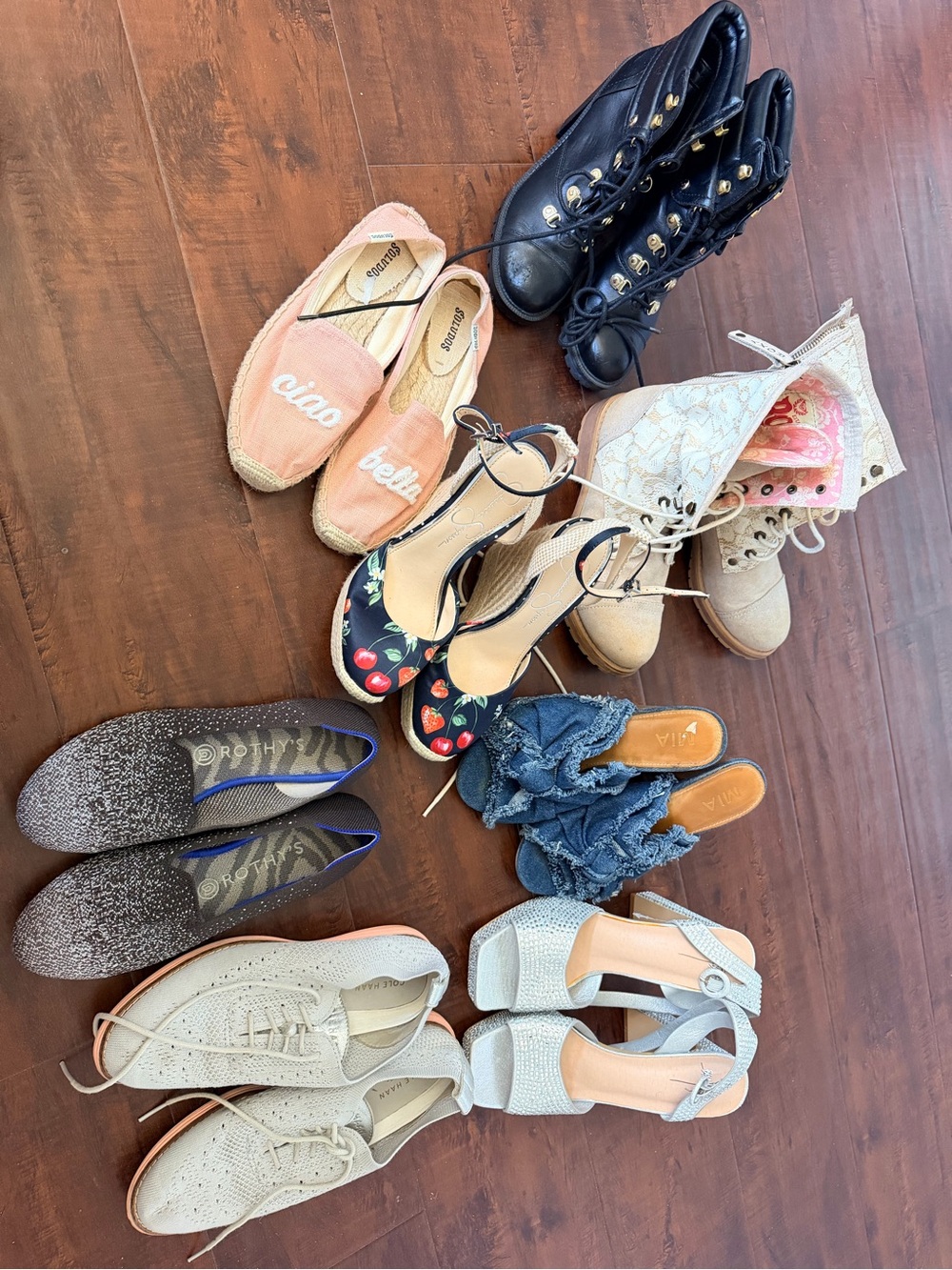 Shoe Bundle includes 8 pairs of shoes as shown